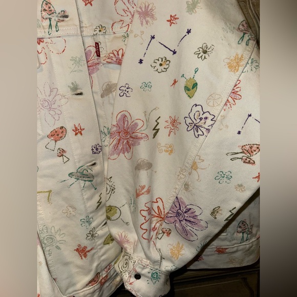 Women’s Levi’s Floral 90’s Cotton Trucker Jacket - Picture 4 of 5